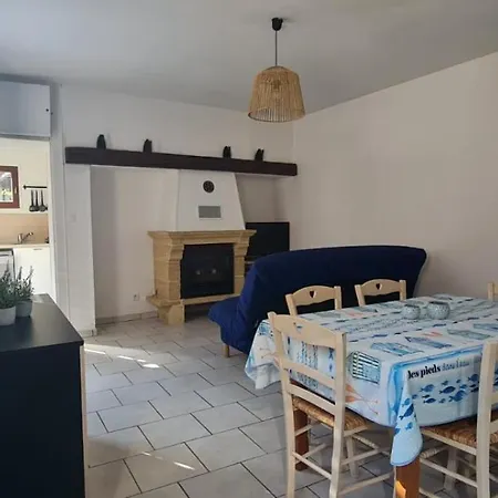 Holiday home Location 2 A 6 Personnes A 450m *