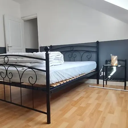 Holiday home Location 2 A 6 Personnes A 450m