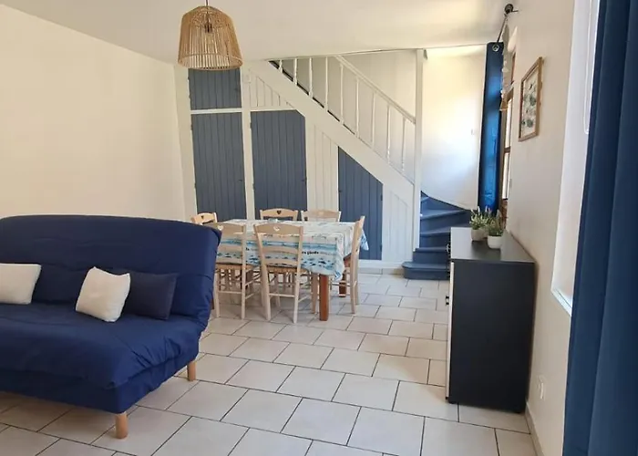 Location 2 A 6 Personnes A 450m