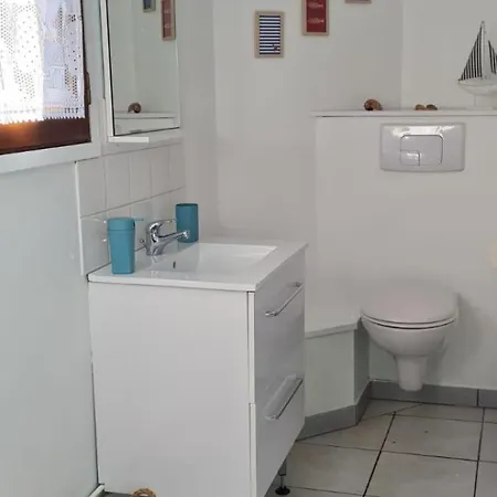 Location 2 A 6 Personnes A 450m
